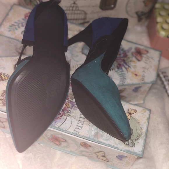 Colorblock Pumps - Picture 5 of 5